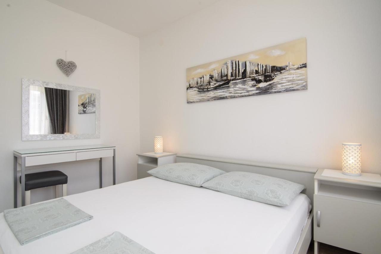 Apartments Tonka Trogir Exterior foto